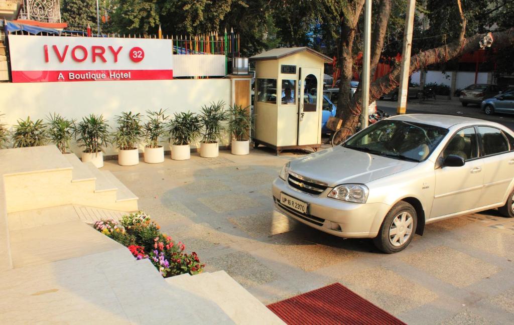 Hotel Ivory 32 Нью-Дели Экстерьер фото